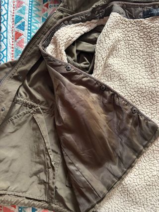 Parka Zara desmontable verde militar T.XS