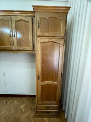 Armario puente madera en perfecto estado.