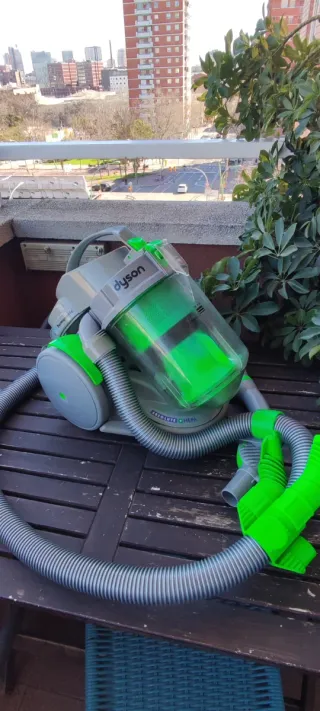 Aspiradora Dyson DC05 Absolute+Hepa