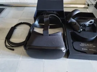 Oculus Quest 128 GB Nuevo. Con funda de transporte