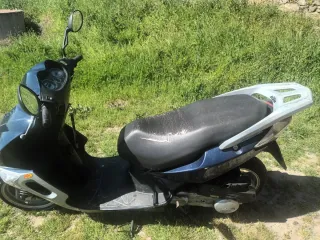 Peugeot Sum-Up 125cc Scooter Azul/Plata