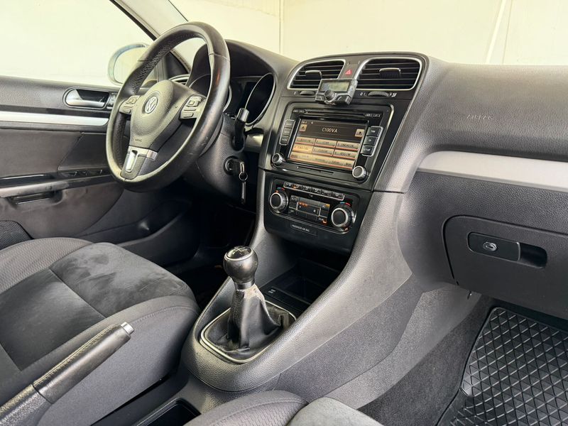 Volkswagen Golf VI Variant 1.6 TDI CR Advance 2010, foto 31