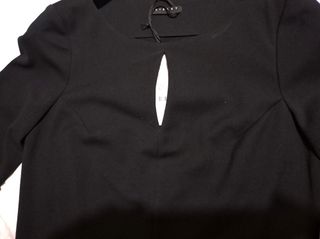 Abito Sisley nero, maniche  con volant