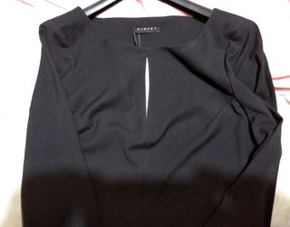Abito Sisley nero, maniche  con volant