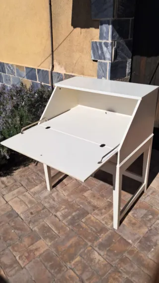 Escritorio clásico de madera mueble