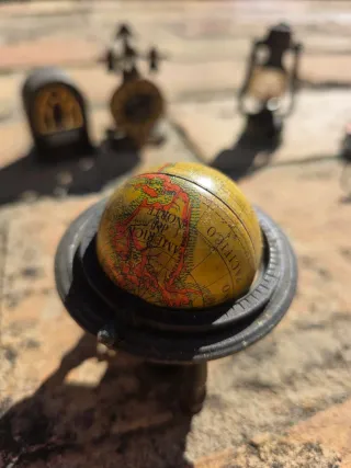 Miniaturas piano, maquina de escribir, estufa,...