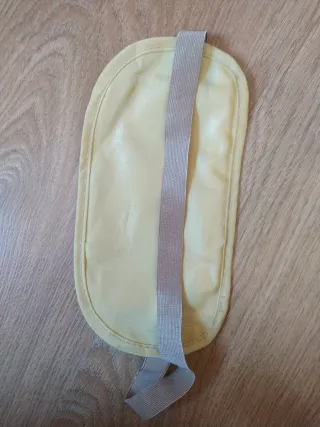 Riñonera de viaje beige