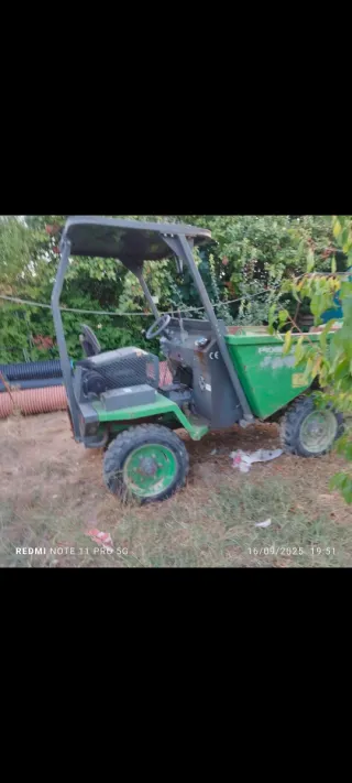 Dumper con cazo para carga