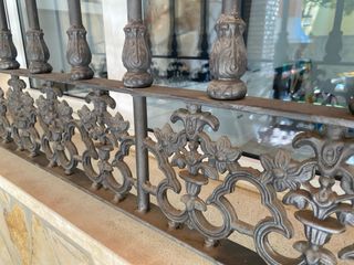 Reja de hierro forjado para ventana