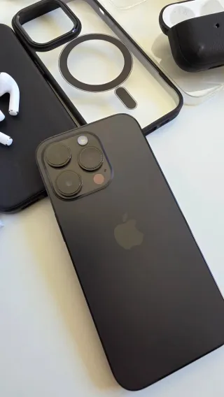 iPhone 14 Pro 128GB + AirPods 3ª Gen + Accesorios