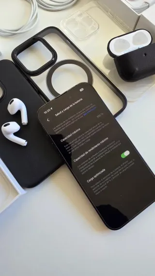 iPhone 14 Pro 128GB + AirPods 3ª Gen + Accesorios