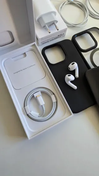iPhone 14 Pro 128GB + AirPods 3ª Gen + Accesorios