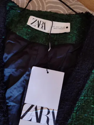 Conjunto Zara: Blazer y Falda Verde