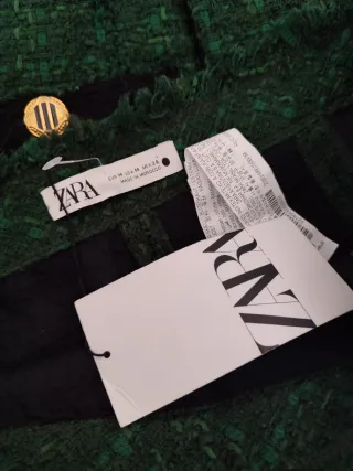 Conjunto Zara: Blazer y Falda Verde