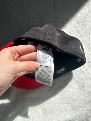 Gorra Puma Negra y Roja