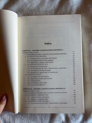 La Constitución Española y las Fuentes del Dere...