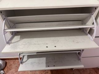 Zapatero con diseño postal