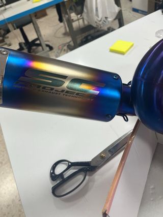 Línea de escape MT 07