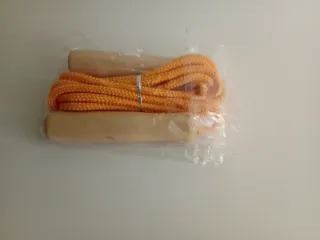 Cuerda de saltar madera naranja