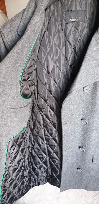 Abrigo Zara hombre gris. Talla M.