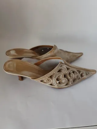 Mules de chica N°38 de Hispanitas.