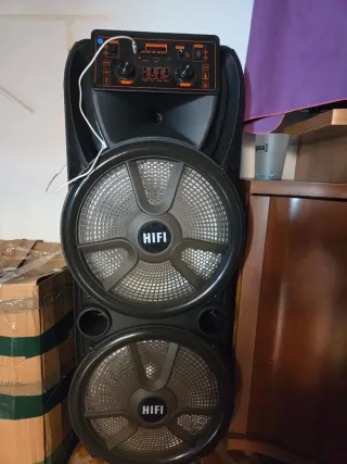Altavoz HIFI Negro