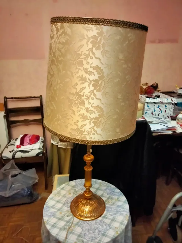 Lámpara vintage tulipa tela y metal