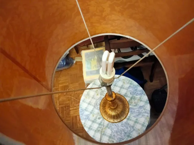 Lámpara vintage tulipa tela y metal