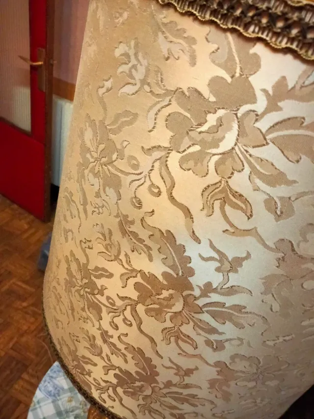 Lámpara vintage tulipa tela y metal