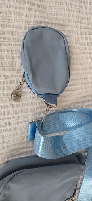 Bolso azul con cartera