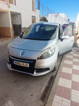 Renault Scenic 2012