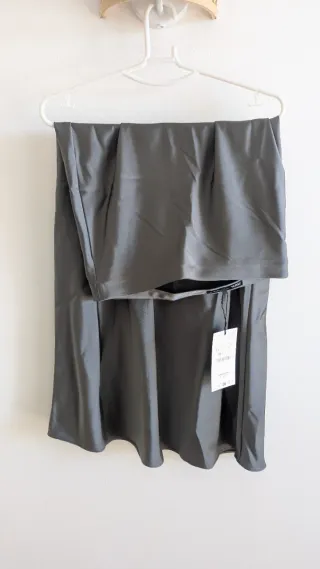 Falda Zara satinada gris sin estrenar