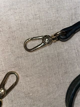 Bolso negro Parfois efecto piel cocodrilo