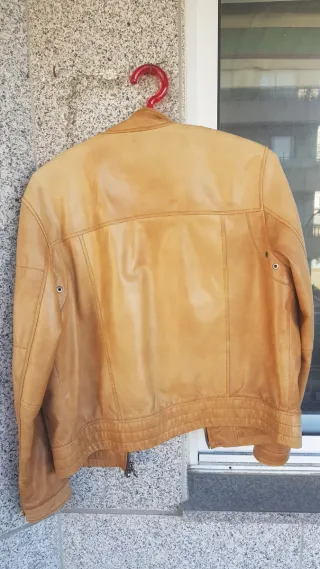 Cazadora Cuero Hugo Boss Talla 48