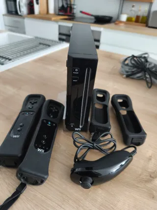 Nintendo Wii Negra con Juegos y Accesorios