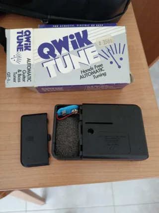 Afinador Qwik Tune Guitarra y Bajo