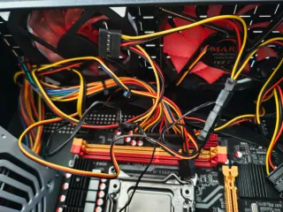 Torre Mars Gaming X79 Xeon E5-2689 y fuente