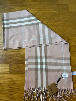 Cachecol Burberry Rosa e Bege