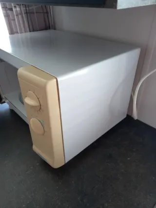 Microondas Moulinex Compact