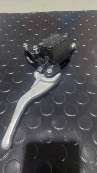 Bomba Freno Delantera Yamaha Aerox
