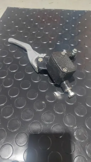 Bomba Freno Delantera Yamaha Aerox