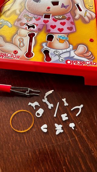 Juego Operación Hasbro Gaming