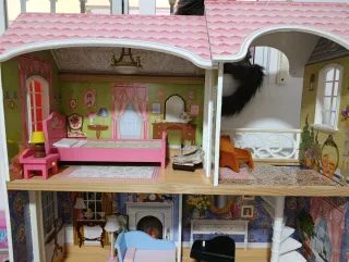 Casa de muñecas de madera Sólo venta en persona