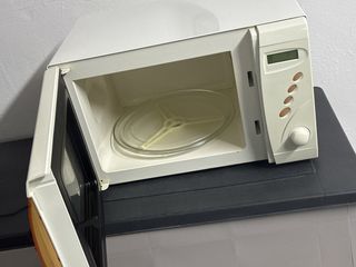 Microondas Sharp Blanco