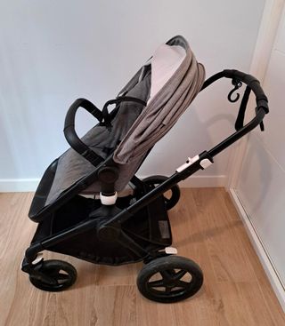 Carrito Bugaboo Fox 2 con capazo y silla