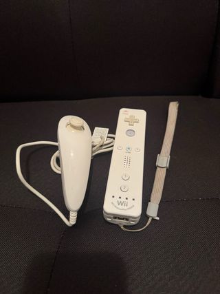Mando Wii Motion Plus con Nunchuk y Correa