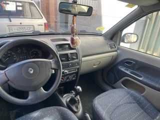 Renault Clio 2004