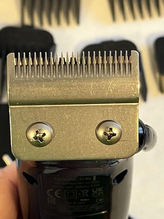 Regolabarba remington con accessori e garanzia