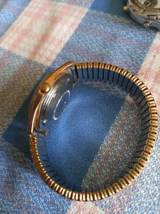 Reloj Sawar Automático Dorado