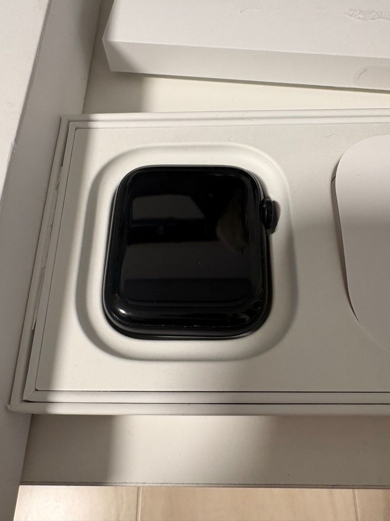 Apple WatchSE  2ªGeneración 44mm 97% salud bateria afbeelding 5